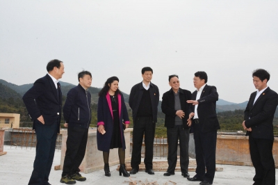 春暖花開季 擼袖奮戰(zhàn)時——江西省關(guān)工委、吉安市委、江西省國土廳、遂川縣班子領(lǐng)導(dǎo) 調(diào)研遂川堅基礦業(yè)提純項目生產(chǎn)情況